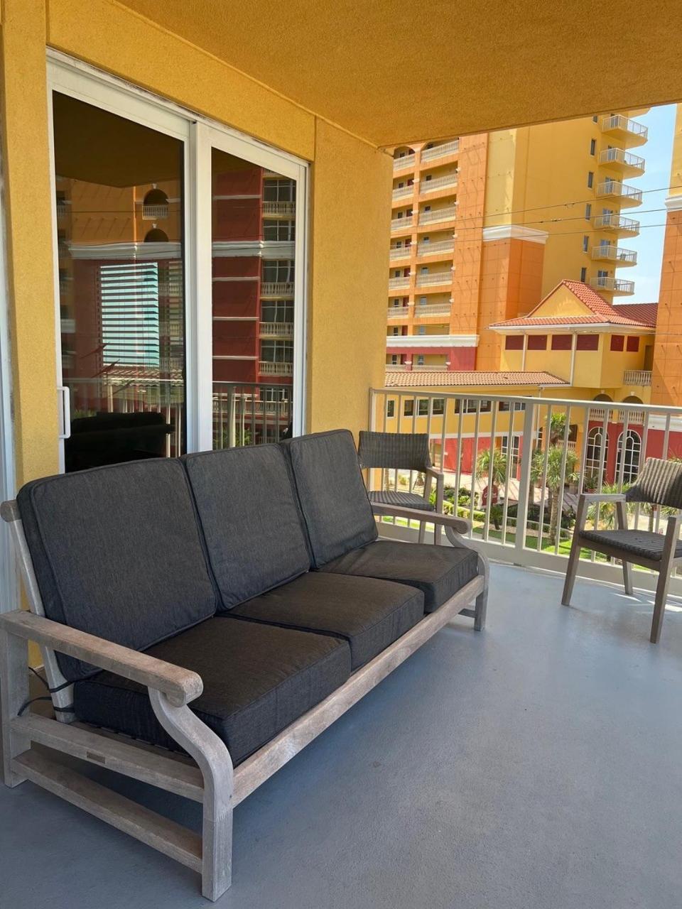 Apartment Calypso 3- 401 Beautiful Views Of The Ocean!