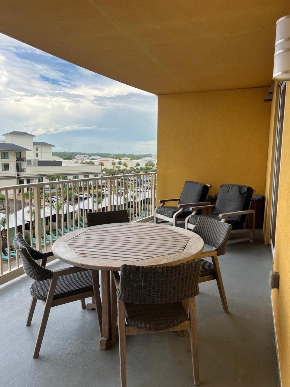 Calypso 3- 401 Beautiful Views Of The Ocean! Panama City Beach